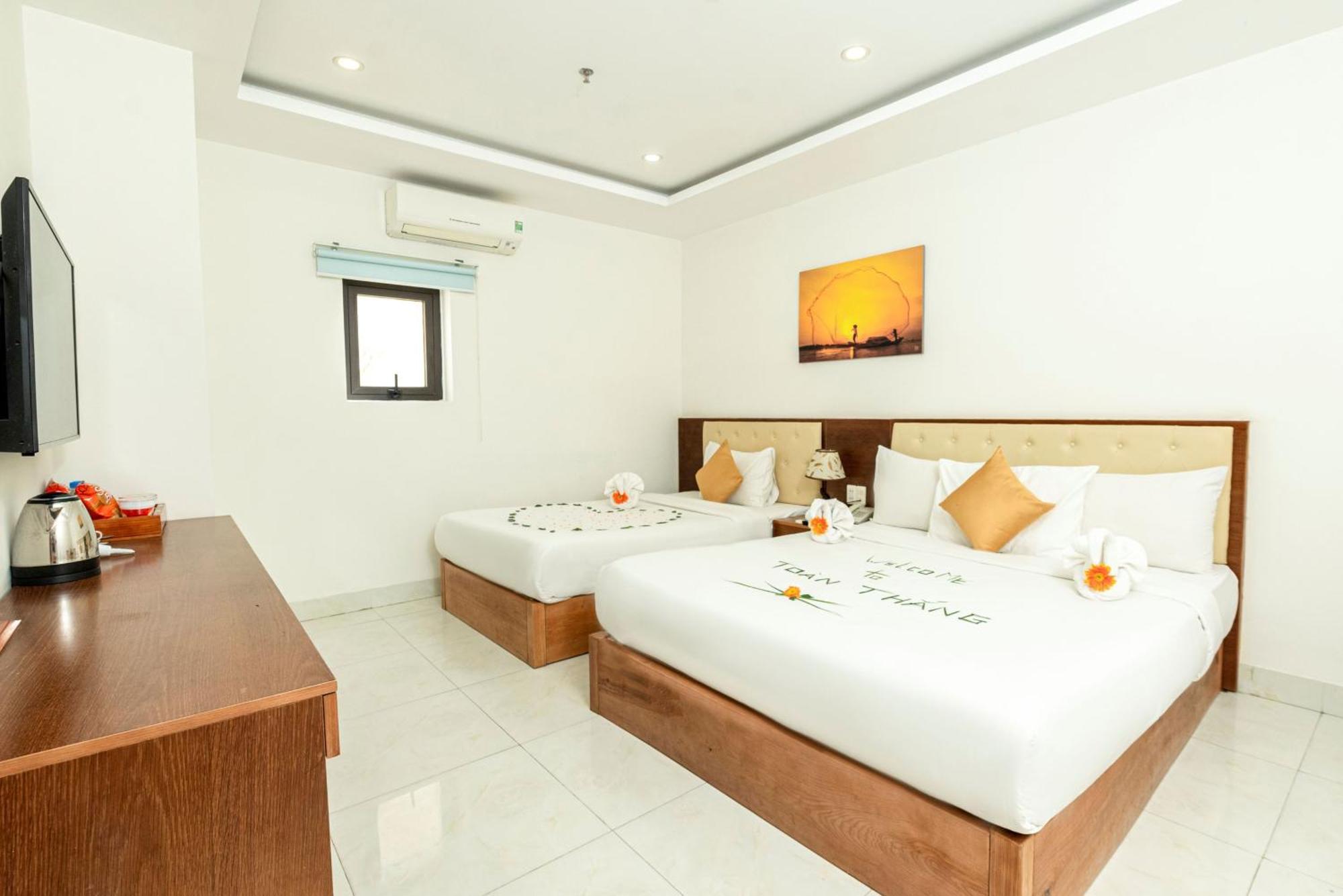 Toan Thang Beach Hotel Da Nang Bagian luar foto